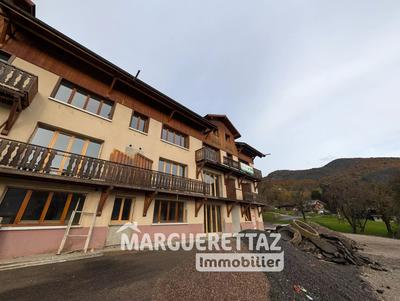 Appartement - 79 m² - 3 pièces