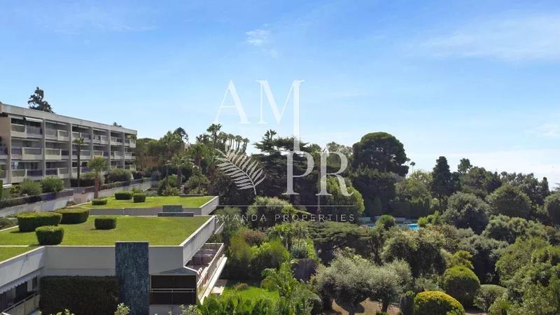 Villa sur toit - 315 m² - 7 pièces