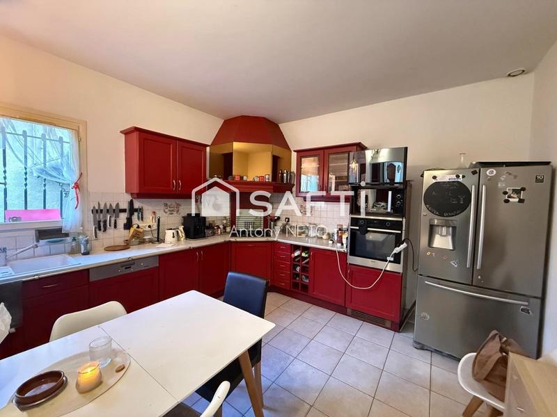 Maison - 190 m² - 6 pièces