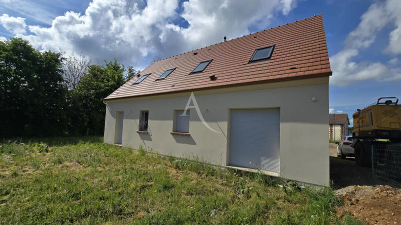 Maison - 105 m² - 5 pièces