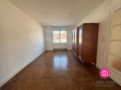 Maison - 220 m² - 9 pièces