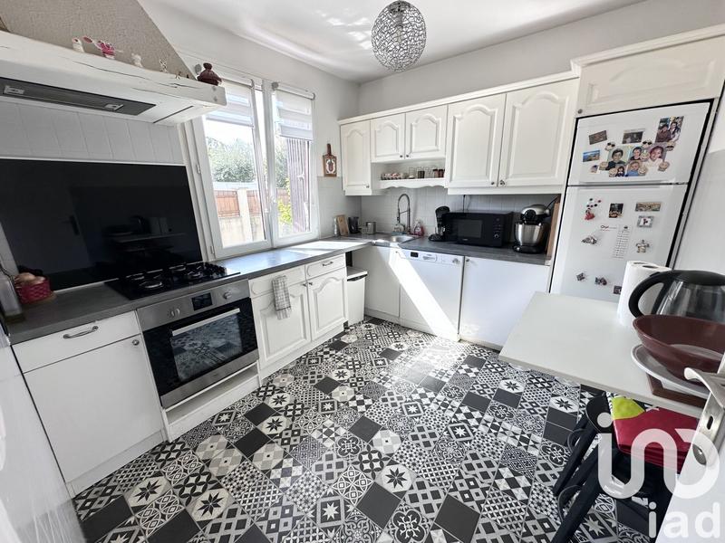 Maison - 94 m² - 5 pièces