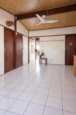 Maison traditionnelle - 105 m² - 4 pièces