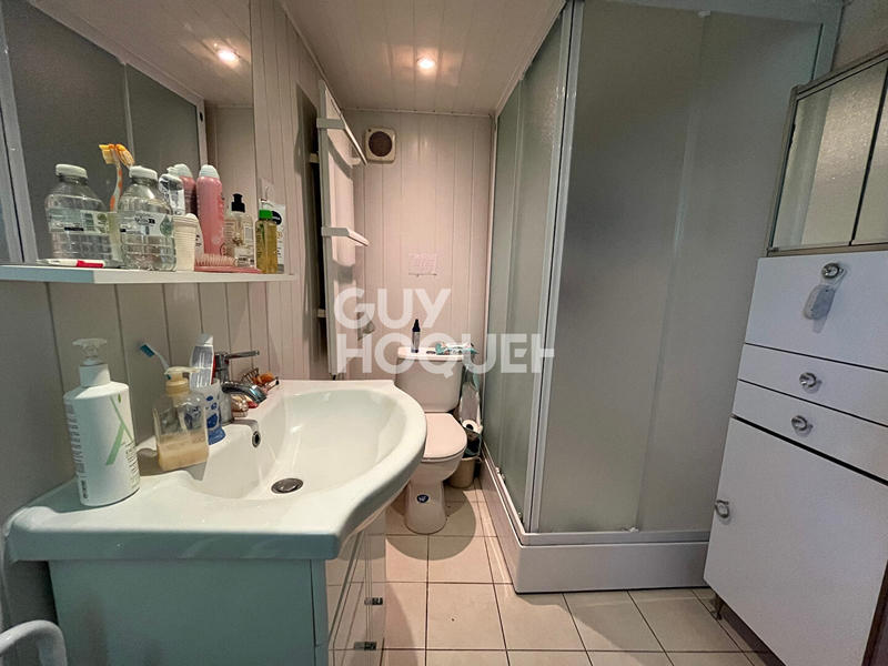 Maison - 252 m² - 8 pièces