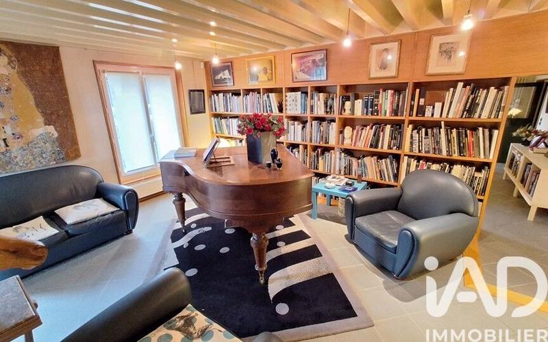 Maison - 700 m² - 18 pièces