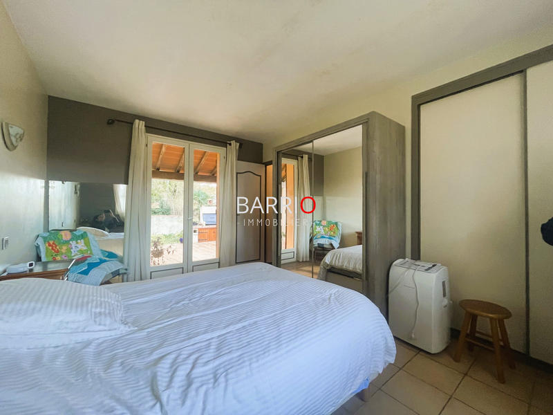 Villa - 140 m² - 5 pièces