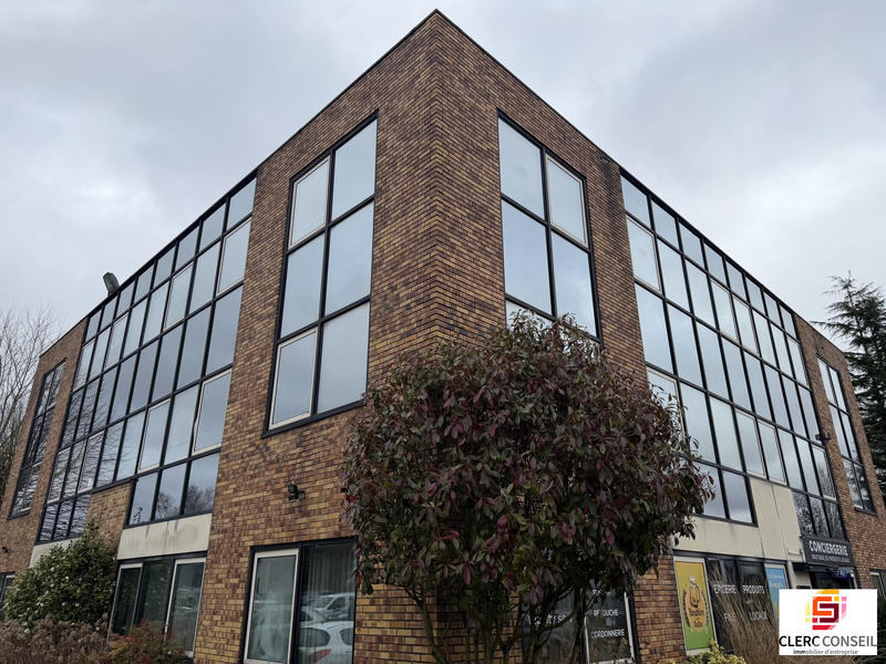 Bureau - 205 m²