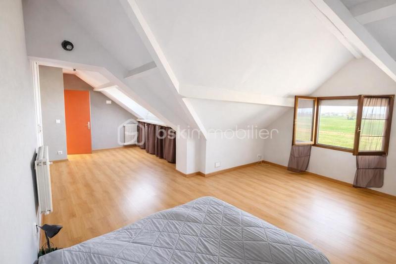 Maison - 139 m² - 8 pièces