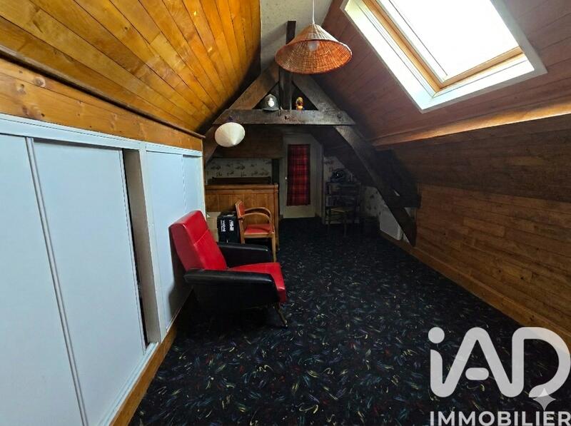 Maison - 183 m² - 7 pièces