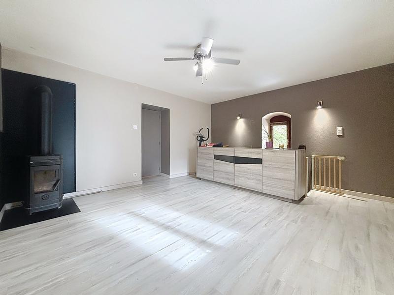 Maison - 99 m² - 5 pièces