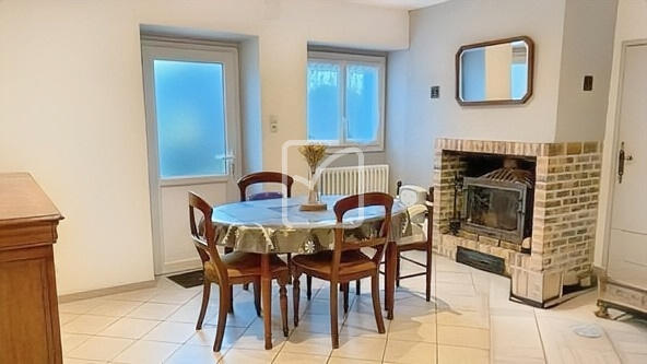 Maison - 163 m² - 6 pièces