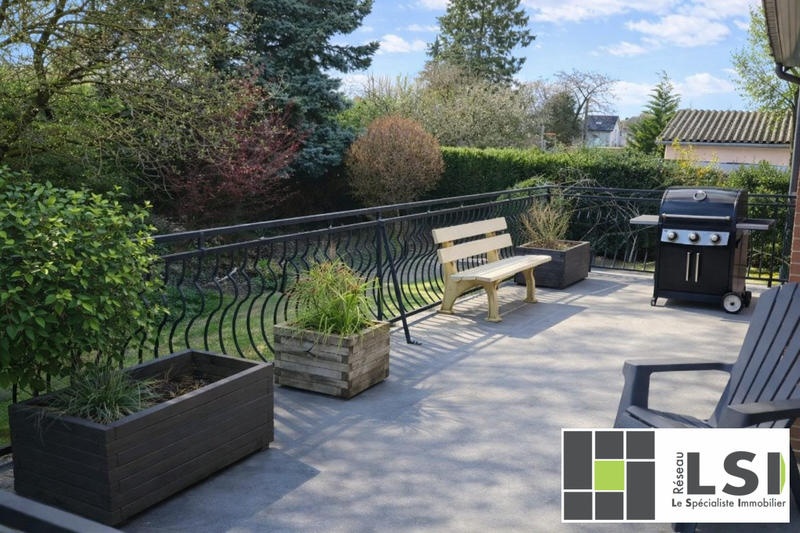 Maison - 140 m² - 6 pièces