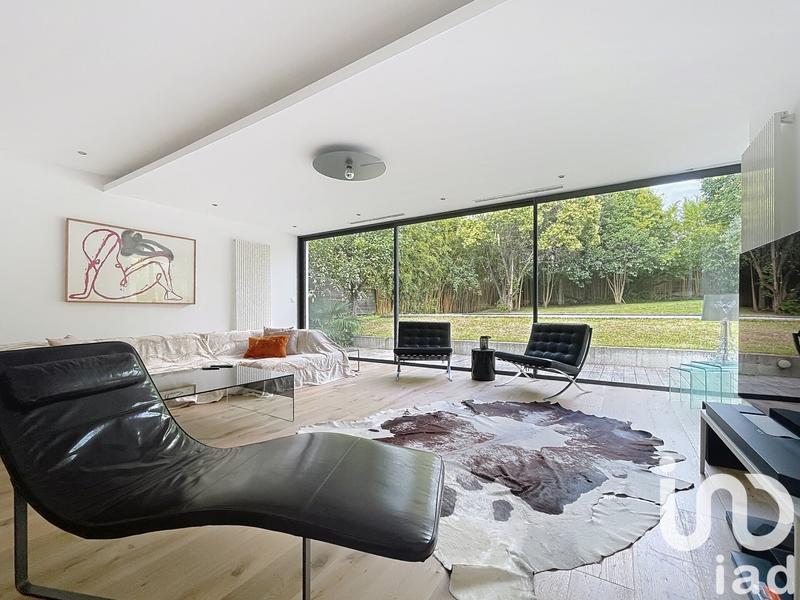 Maison - 197 m² - 9 pièces