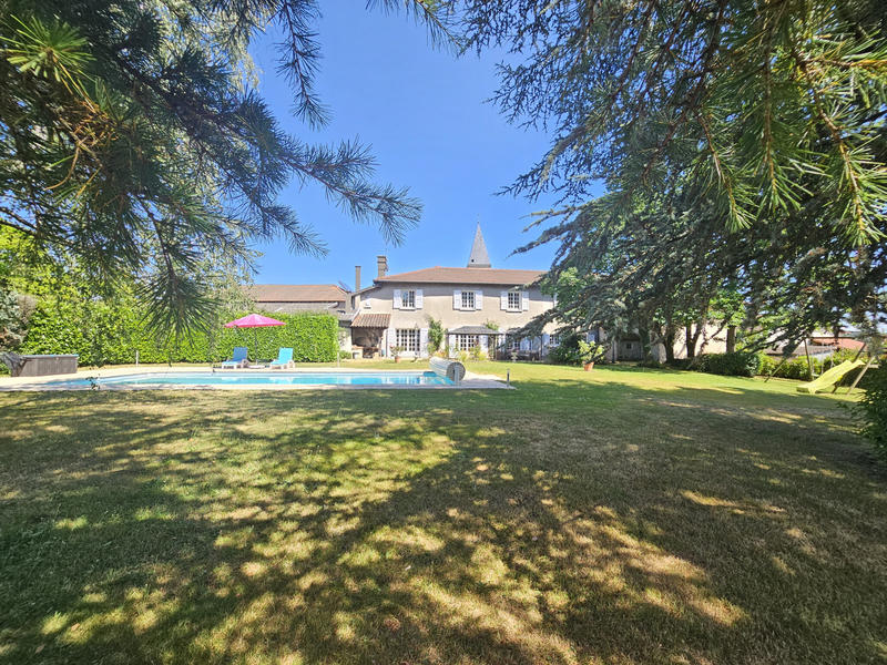 Maison - 293 m² - 7 pièces