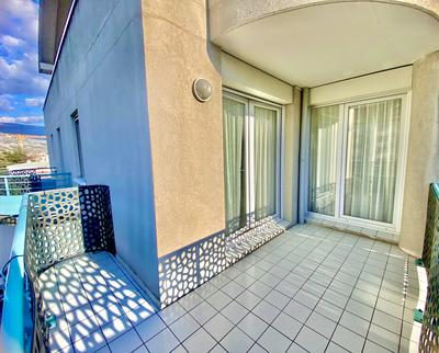 Appartement - 91 m² - 4 pièces