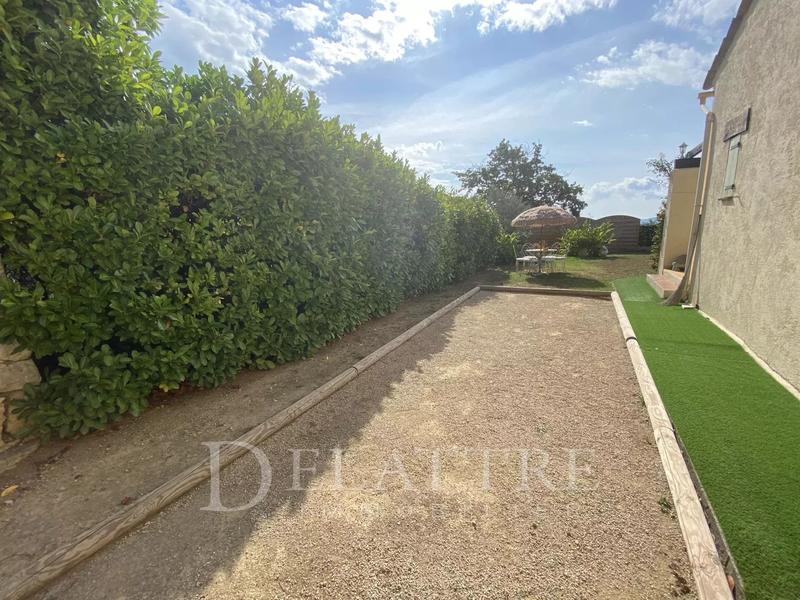 Villa - 190 m² - 9 pièces