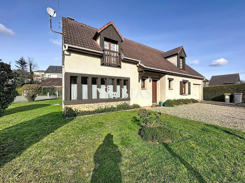Maison - 141 m² - 6 pièces