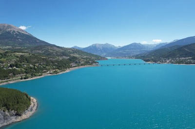 Fonds de commerce - Services - 1 100 m²