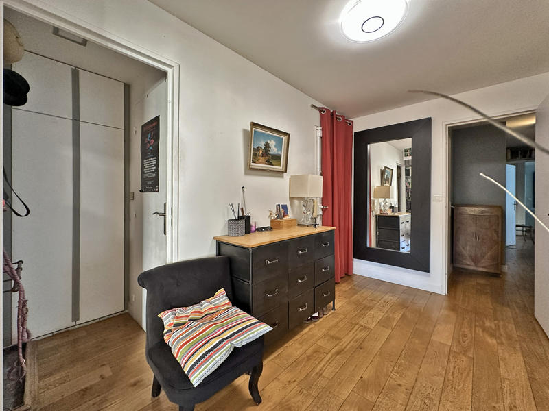 Appartement - 102 m² - 5 pièces