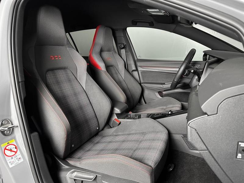 Volkswagen Golf 8 Gti 2.0 Tsi 245ch Dsg Ja18p Digital Cockpit Baquets Chauf Carplay Camera Regul Gps