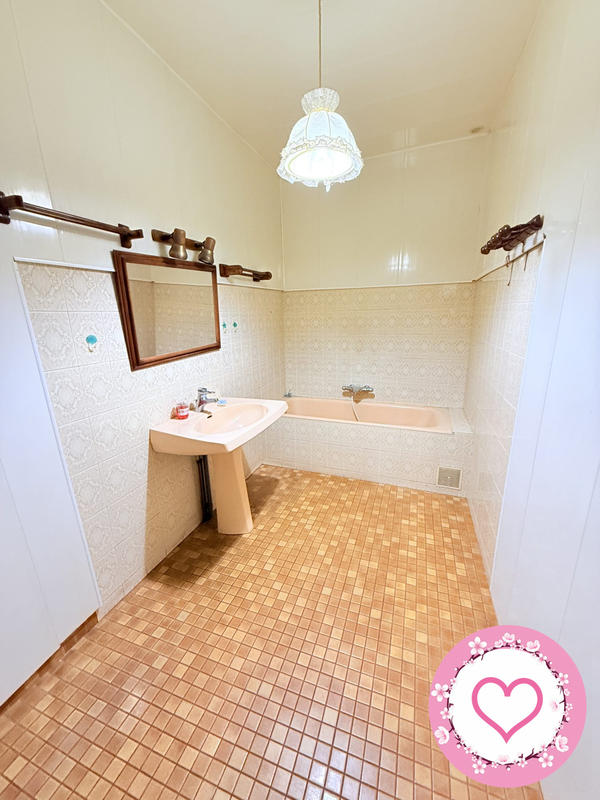 Maison - 147 m² - 7 pièces