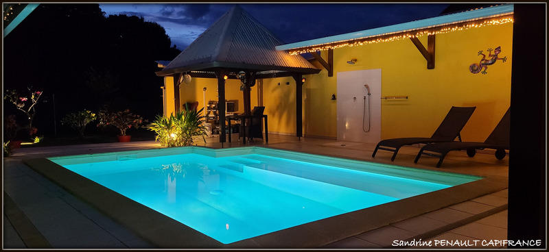 Maison - 165 m² - 8 pièces