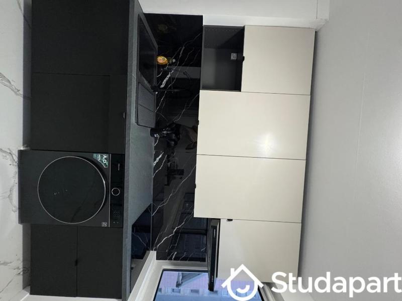 Chambre - 9 m² - 1 pièce