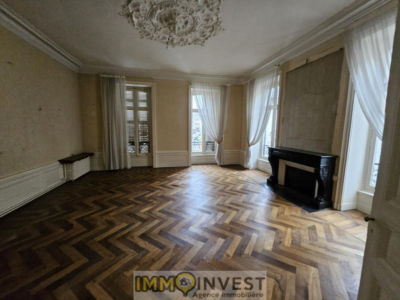 Appartement - 130 m² - 4 pièces