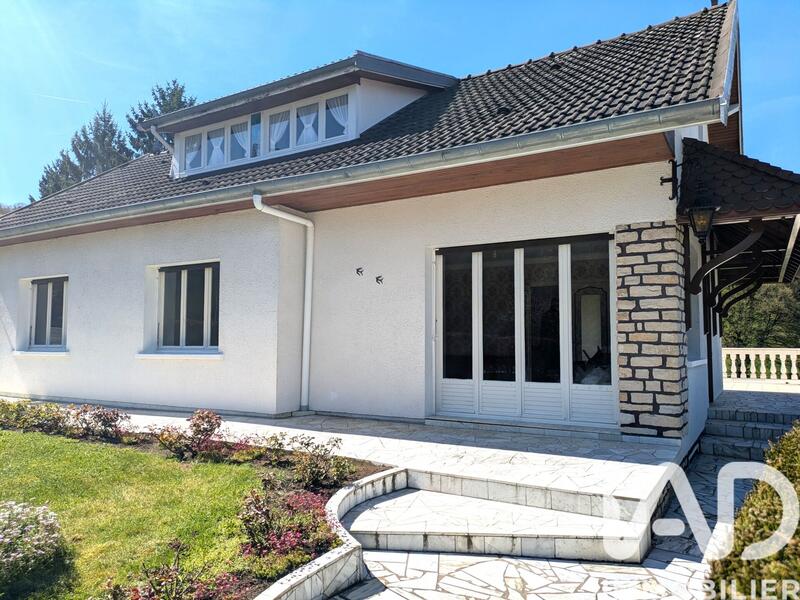 Maison - 128 m² - 5 pièces