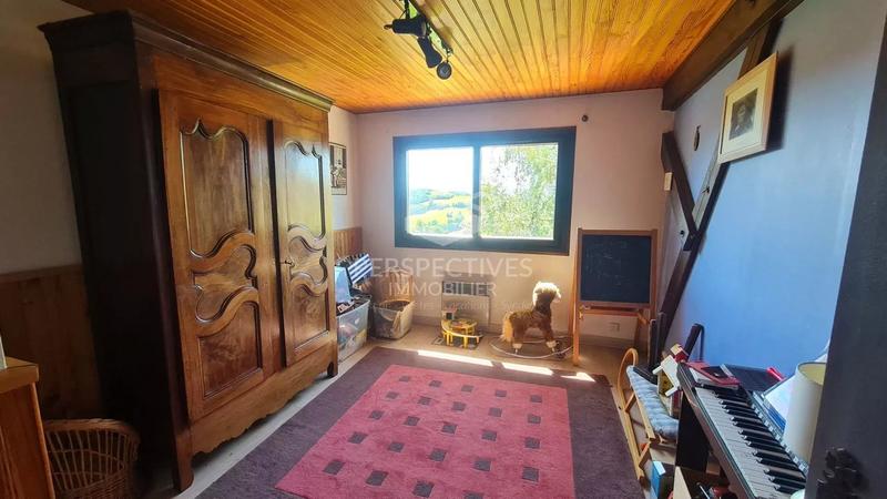 Maison - 144 m² - 6 pièces