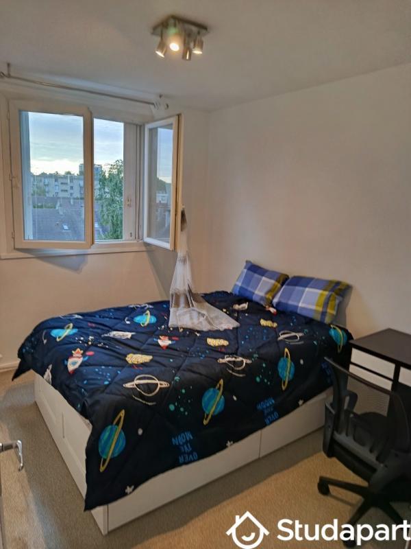 Chambre - 12 m² - 1 pièce