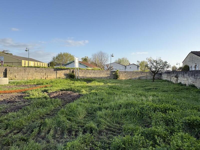 Terrain constructible - 487 m²