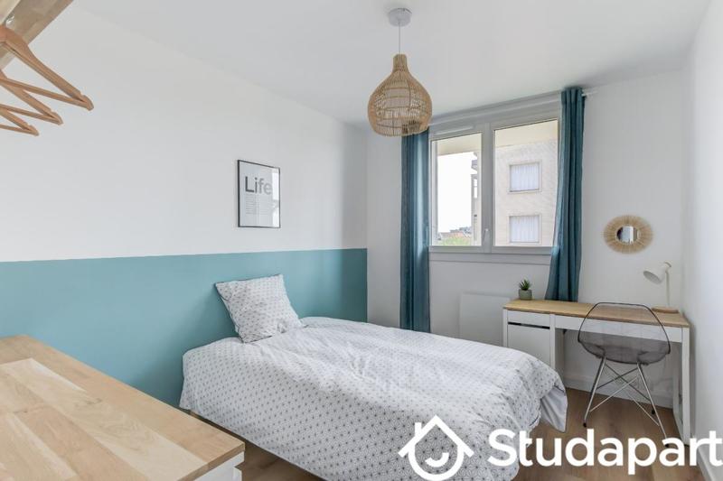 Chambre - 10 m² - 1 pièce