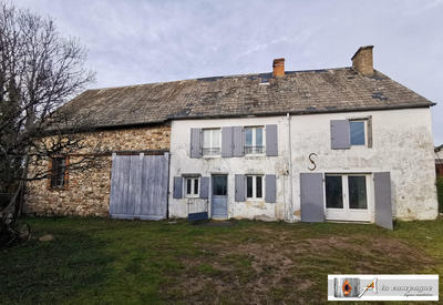 Maison ancienne - 98 m² - 4 pièces