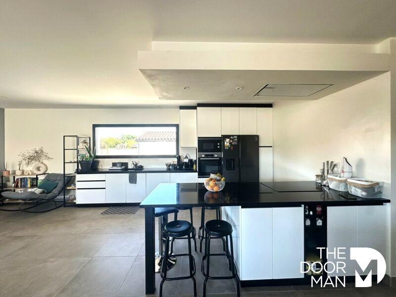 Villa - 146 m² - 6 pièces