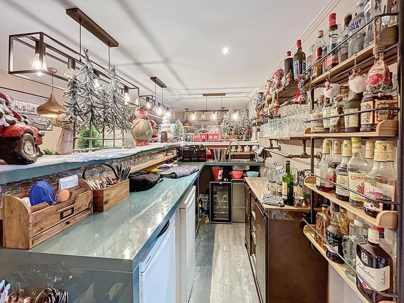 Local commercial - 110 m²