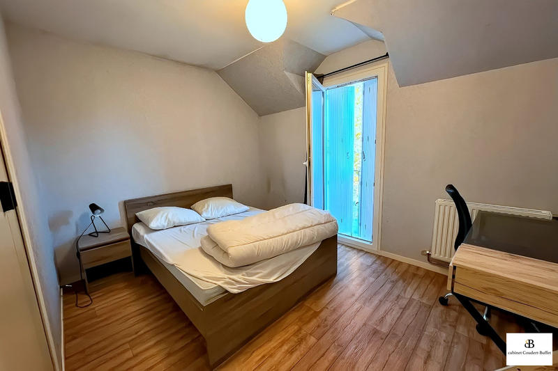 Maison - 93 m² - 4 pièces