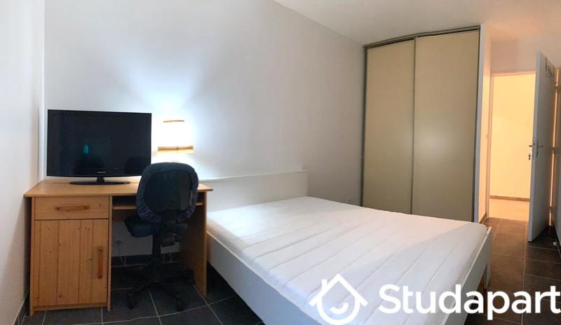 Chambre - 10 m² - 1 pièce