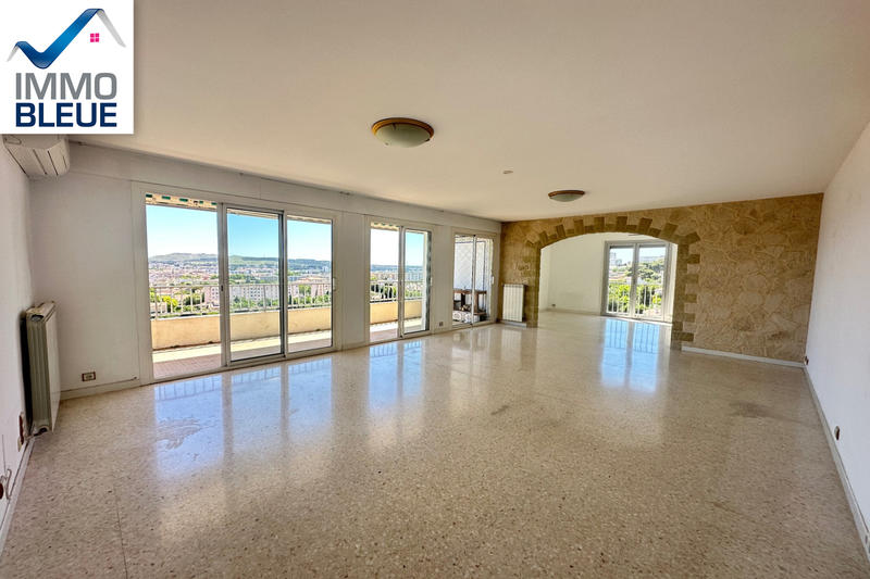 Appartement - 115 m² - 5 pièces