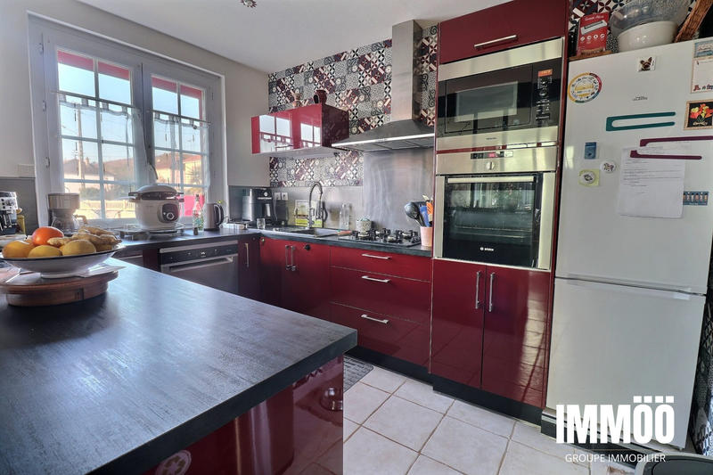 Maison - 95 m² - 5 pièces