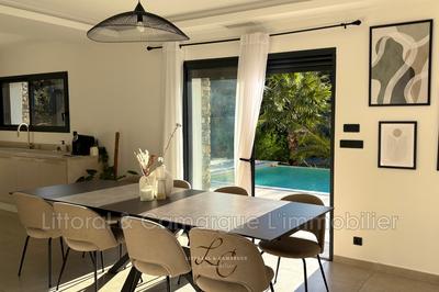 Maison contemporaine - 190 m² - 6 pièces