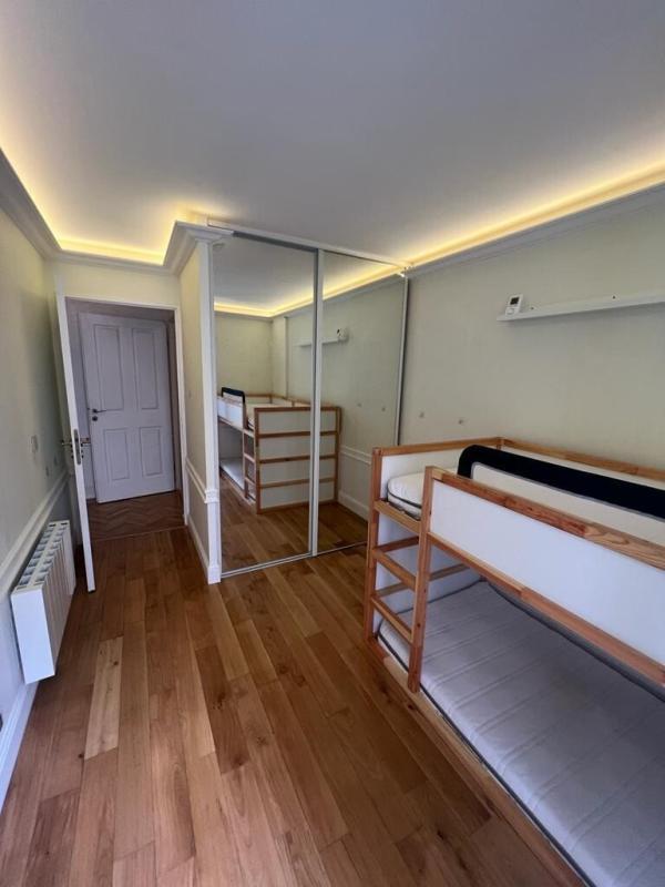 Appartement - 60 m² - 2 pièces