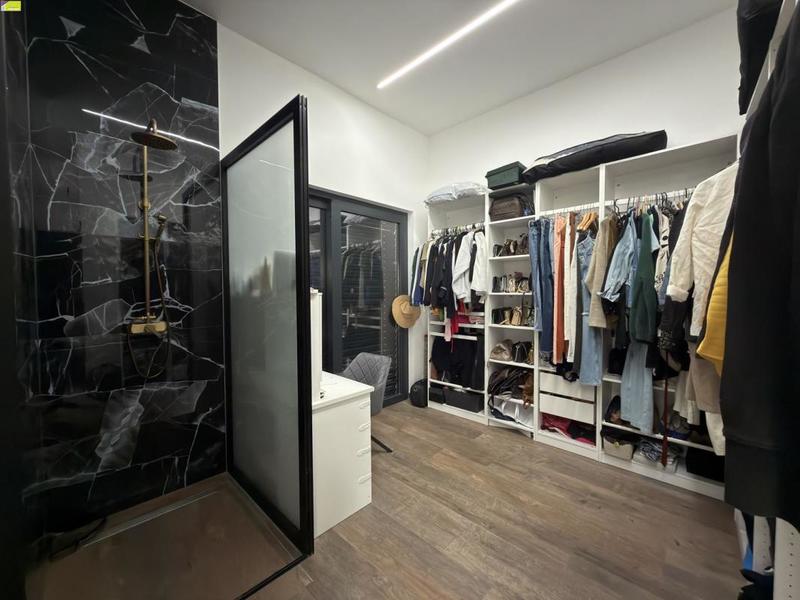 Maison - 165 m² - 5 pièces