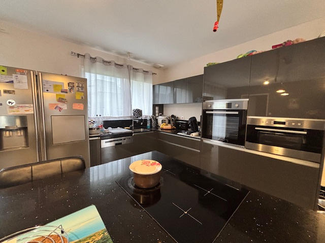 Maison - 150 m² - 8 pièces