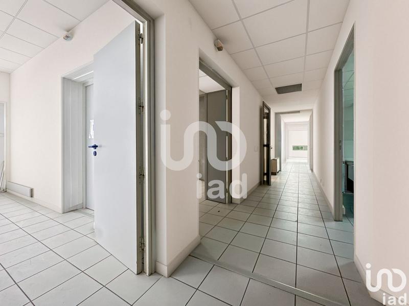 Local commercial - 296 m² - 5 pièces