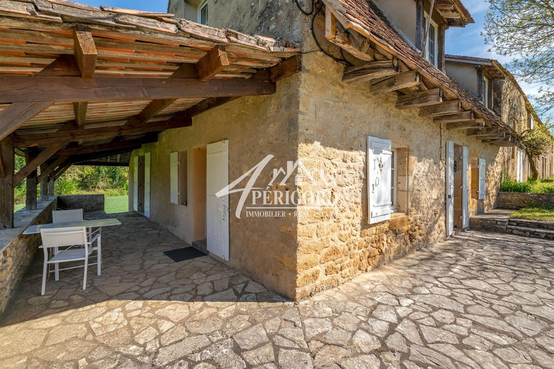 Maison ancienne - 350 m² - 10 pièces