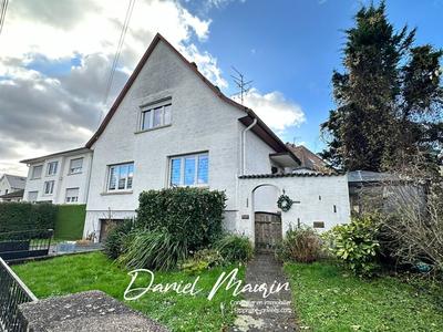 Maison - 100 m² - 6 pièces