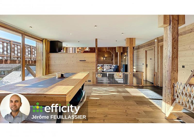 Maison - 300 m² - 12 pièces