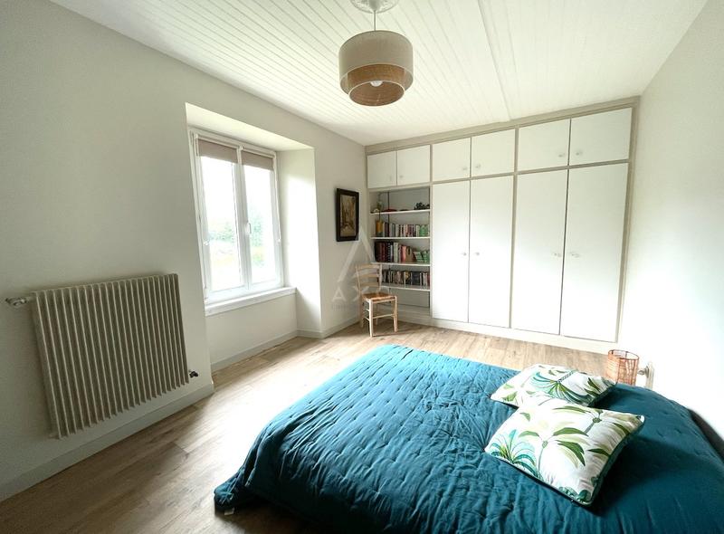 Haras - 250 m² - 11 pièces