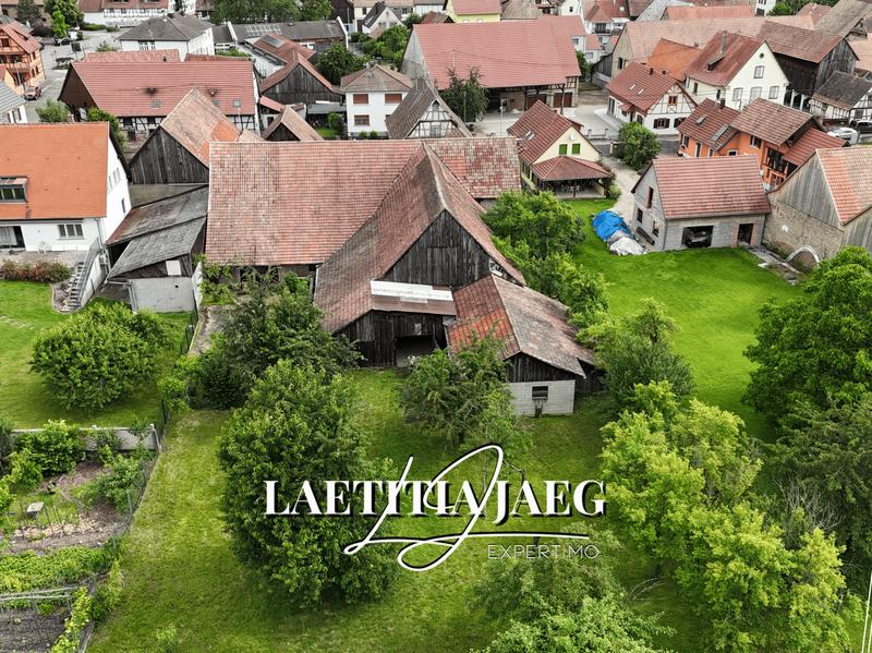 Maison - 650 m² - 1 pièce